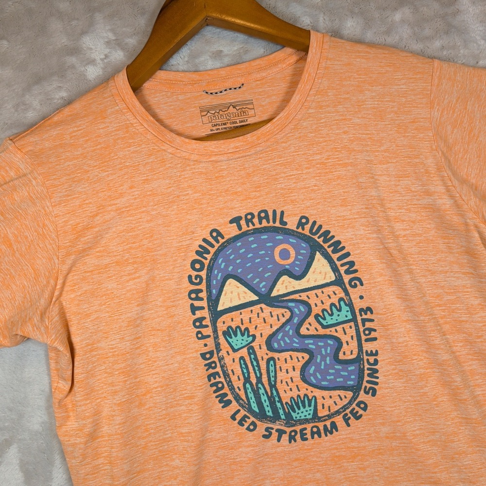 Patagonia Capilene Cool Daily Women M Orange Trail Running Graphic Tee Active